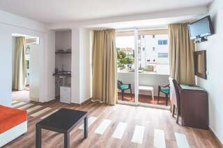 Апарт-отели Aparthotel David Добра-Вода Четырехместный номер "Комфорт"-3