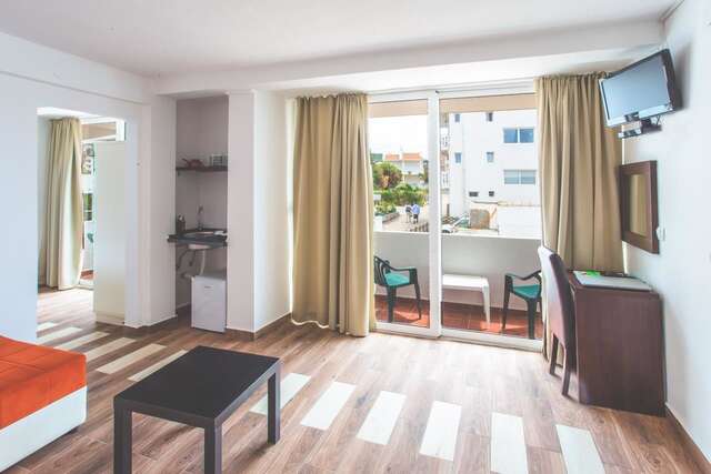 Апарт-отели Aparthotel David Добра-Вода-14